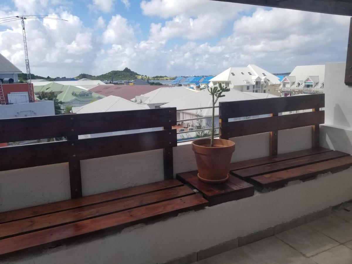 CHILL SPOT avec vue sur lagon - with a lagoon view SXM Marigot  Extérieur photo